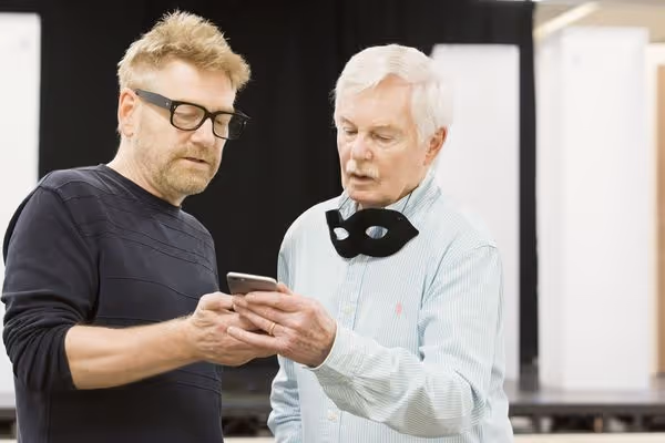 Kenneth Branagh, Derek Jacobi Photo