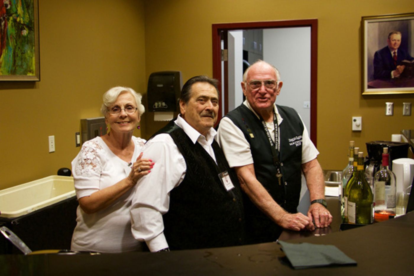 Photo Flash: PHANTOM Celebrates Opening Night at Manatee Performing Arts Center Photo Flash: PHANTOM Celebrates Opening Night at Manatee Performing Arts Center Image