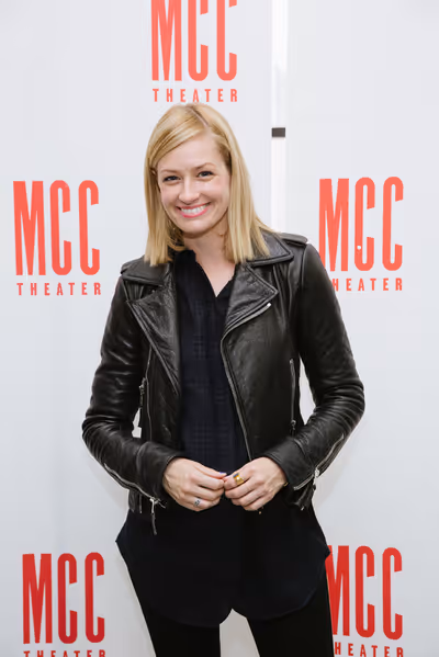 Beth Behrs Photo