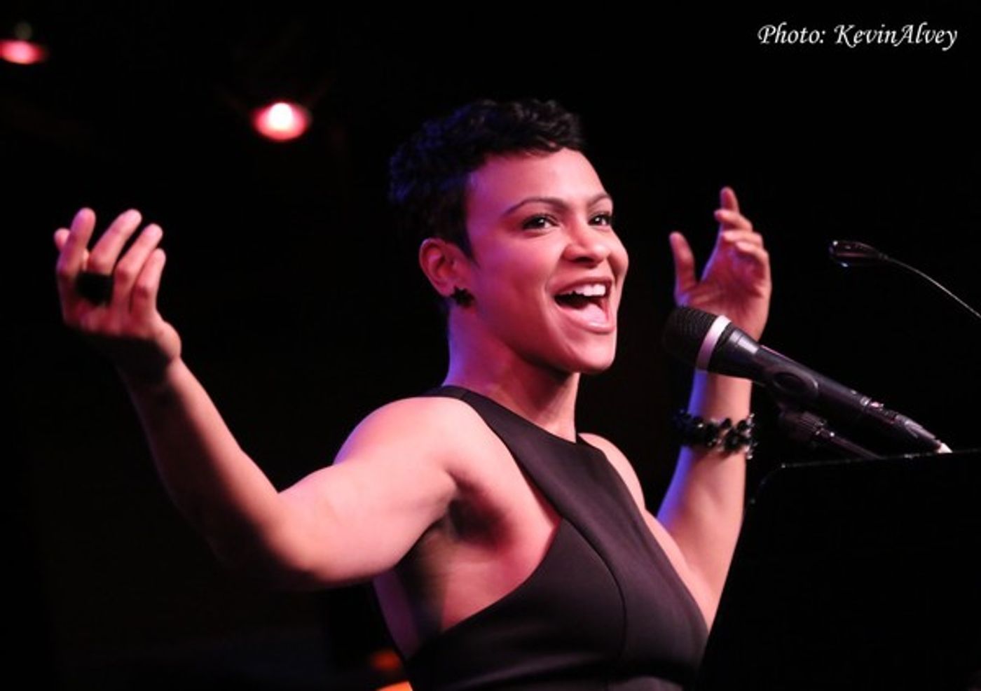 Photo Flash: Megan Hilty and More Perform in Birdland's THE MATT & BRIAN SHOW  Image