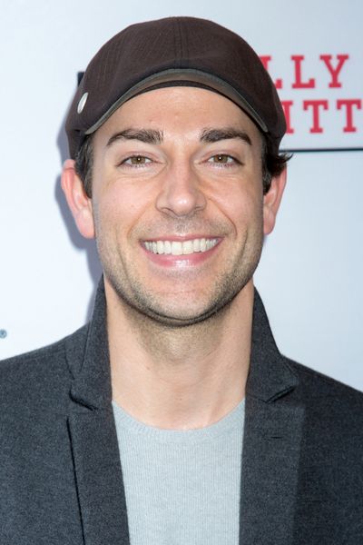 Zachary Levi Photo