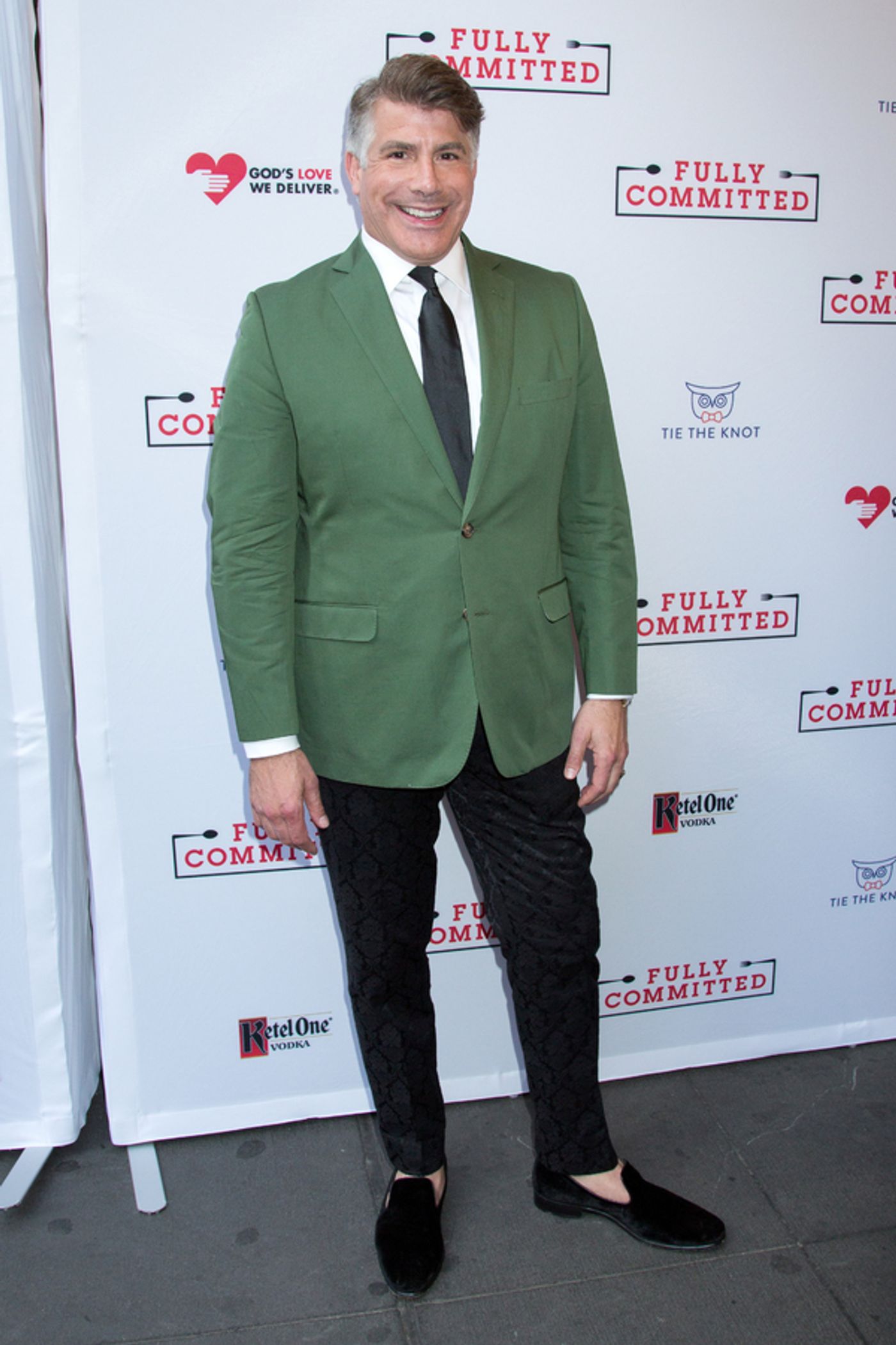Photo Coverage: On the Red Carpet for Opening Night of FULLY COMMITTED with Eric Stonestreet, Bernadette Peters & More!  Image