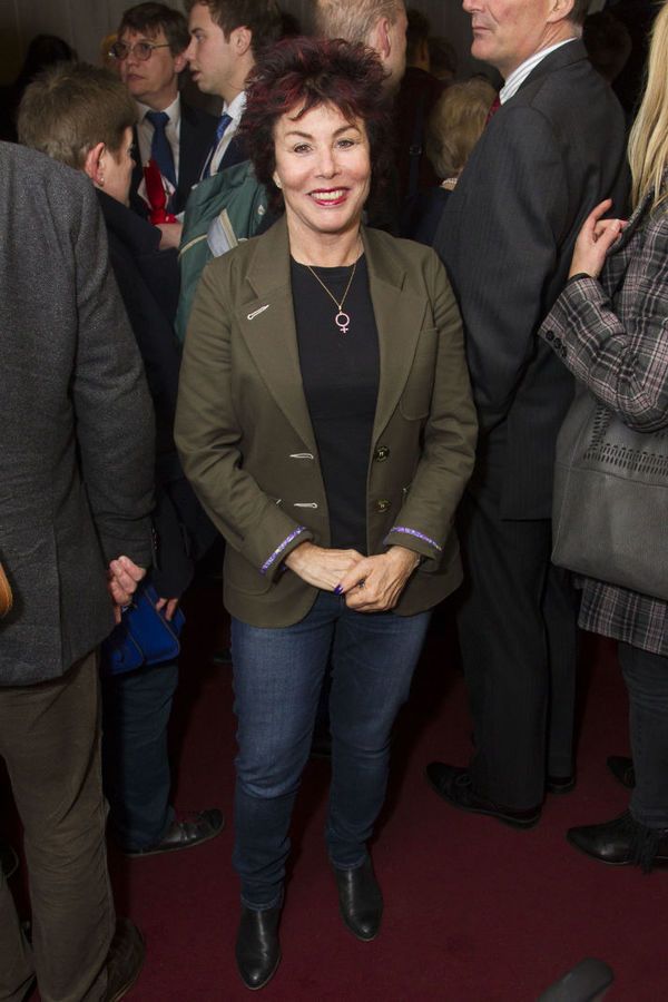 Ruby Wax Photo