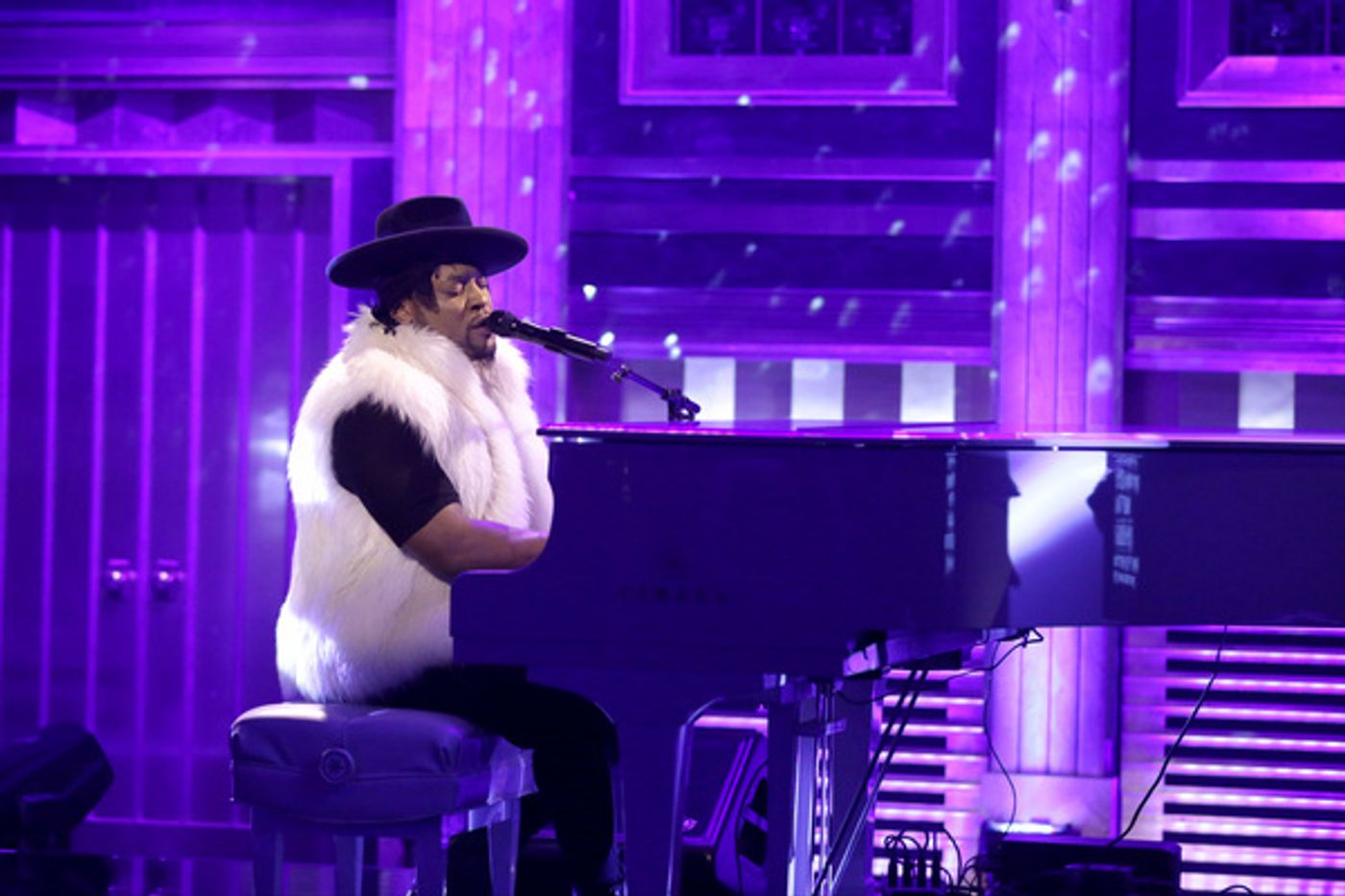 Photo Flash: Sneak Peek - Musical Guest D'Angelo Performs Prince Tribute on JIMMY FALLON  Image