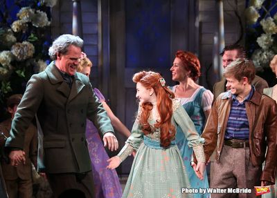 Michael Park, Sarah Charles Lewis, Andrew Keenan-Bolger with the cast  Photo