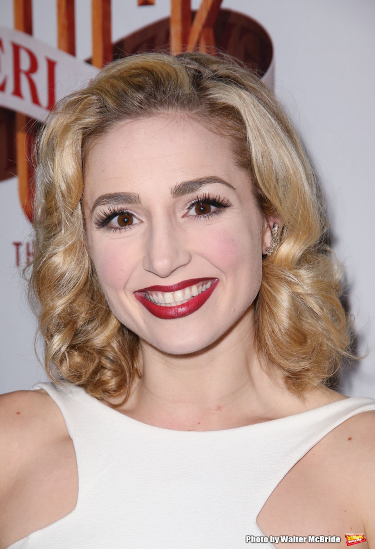 Jessica Lee Goldyn  at 