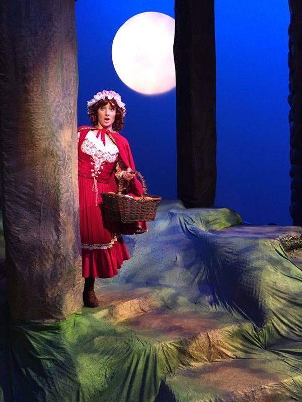 Grace Austin as Little Red Photo