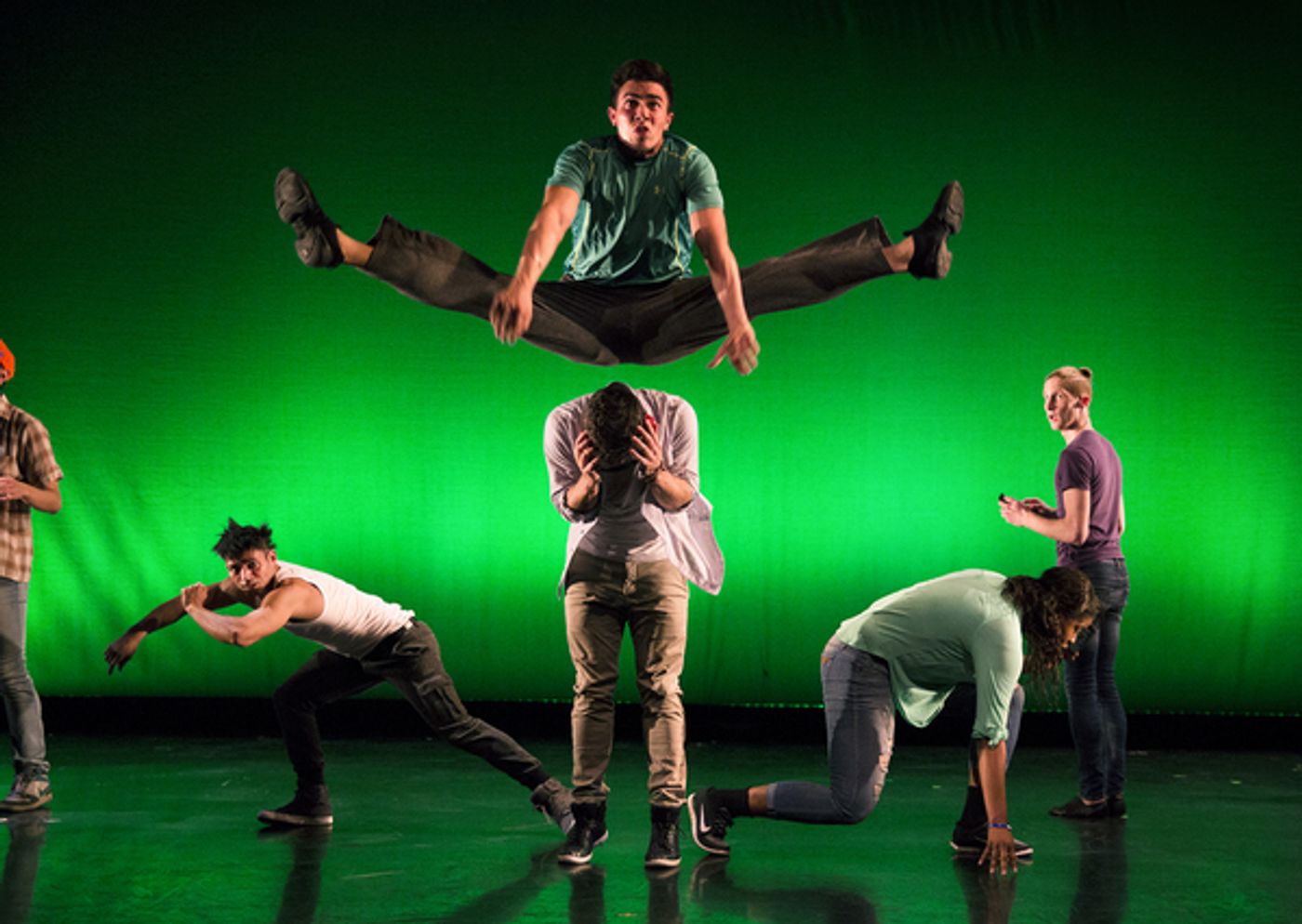 Photo Exclusive: First Look at R.Evolucion Latina's BOUNTIFUL: A TEACHER'S JOURNEY Photo Exclusive: First Look at R.Evolucion Latina's BOUNTIFUL: A TEACHER'S JOURNEY Image