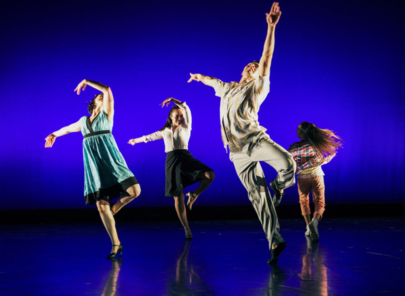 Photo Exclusive: First Look at R.Evolucion Latina's BOUNTIFUL: A TEACHER'S JOURNEY Photo Exclusive: First Look at R.Evolucion Latina's BOUNTIFUL: A TEACHER'S JOURNEY Image