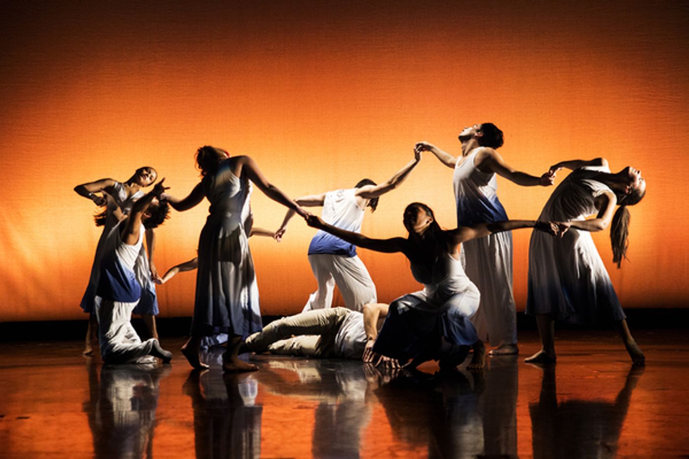 Photo Exclusive: First Look at R.Evolucion Latina's BOUNTIFUL: A TEACHER'S JOURNEY Photo Exclusive: First Look at R.Evolucion Latina's BOUNTIFUL: A TEACHER'S JOURNEY Image