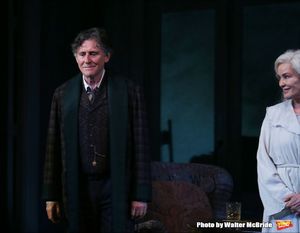 Gabriel Byrne and Jessica Lange  Photo