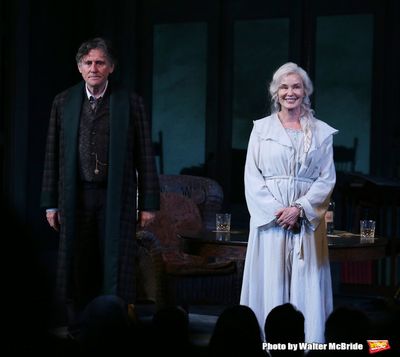 Gabriel Byrne and Jessica Lange  Photo