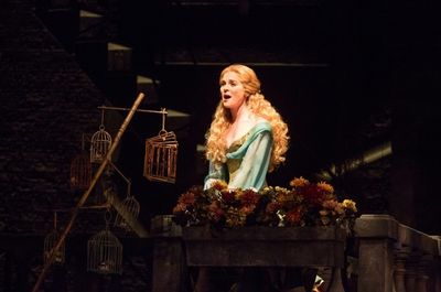 Samantha Bruce Photo