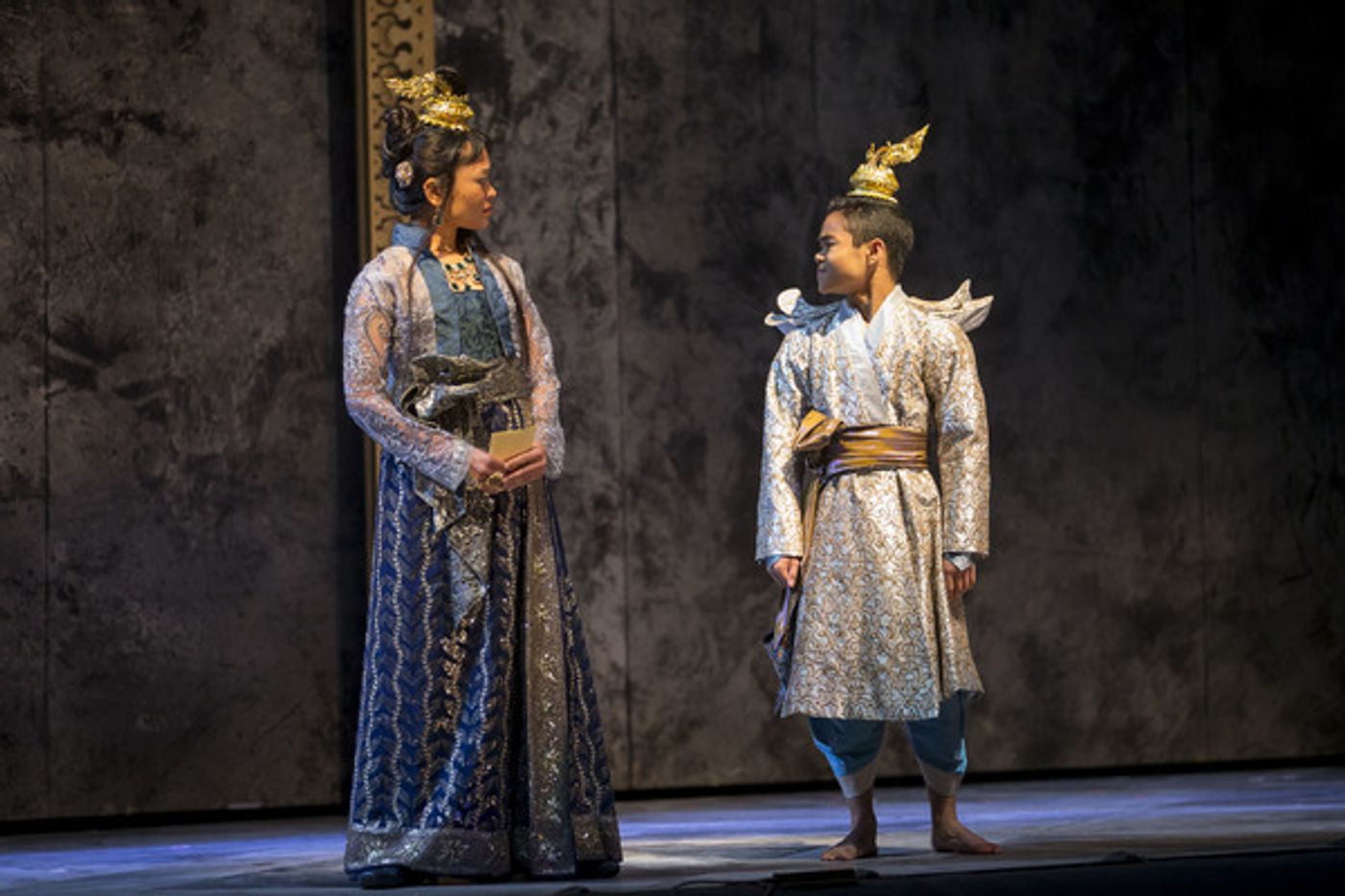 Photo Flash: First Look at Kate Baldwin, Paolo Montalban & More in Lyric Opera of Chicago's THE KING AND I  Image