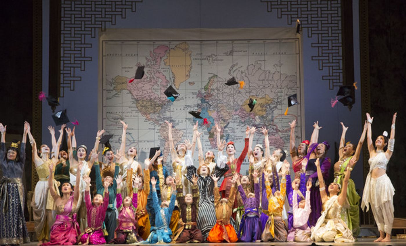 Photo Flash: First Look at Kate Baldwin, Paolo Montalban & More in Lyric Opera of Chicago's THE KING AND I  Image