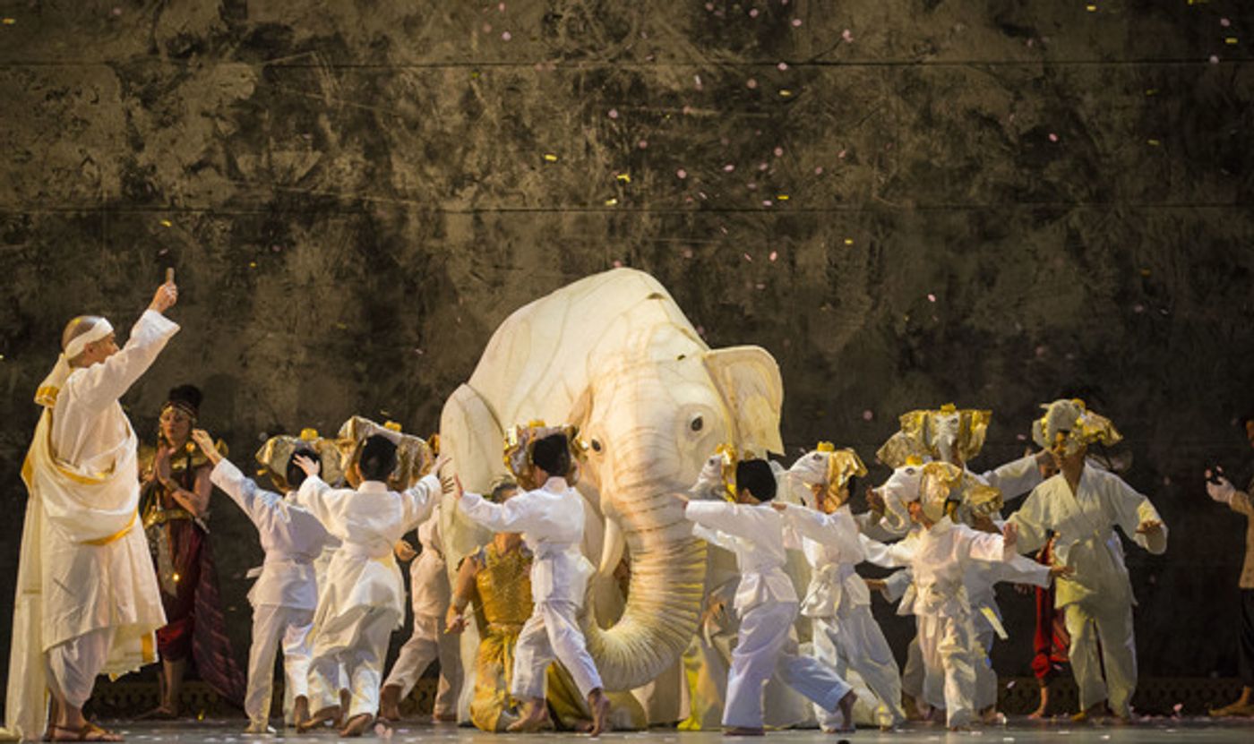 Photo Flash: First Look at Kate Baldwin, Paolo Montalban & More in Lyric Opera of Chicago's THE KING AND I  Image