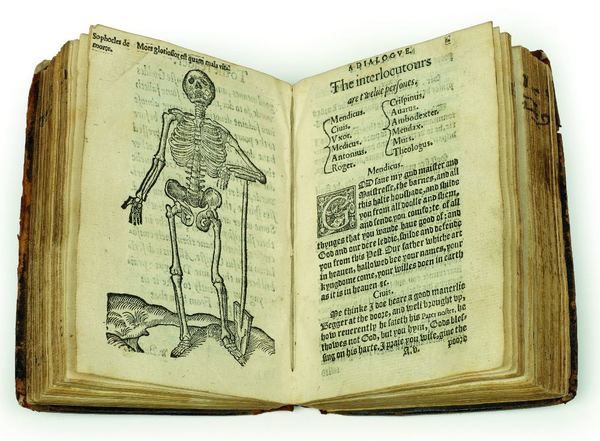 Photo Flash: Dame Maggie Smith Opens SHAKESPEARE'S DEAD Exhibition at Oxford  Image