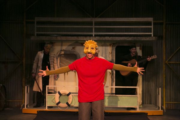 The cast of freeFall Theatre''s ''MR. BURNS'' Photo