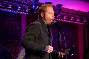  Jesse Tyler Ferguson Photo