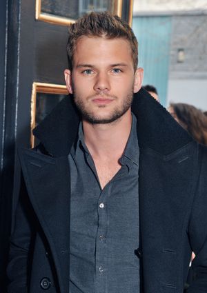 Jeremy Irvine @ BroadwayWorld Jeremy Irvine Photo