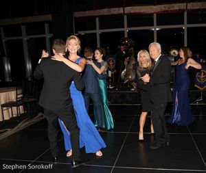 Jeremy Jordan, Ashley Spencer, Nathan Johnson, Laura Osnes, Eda Sorokoff, Stephen Sorokoff @ BroadwayWorld Jeremy Jordan, Ashley Spencer, Nathan Johnson, Laura Osnes, Eda Sorokoff, Stephen Sor Photo