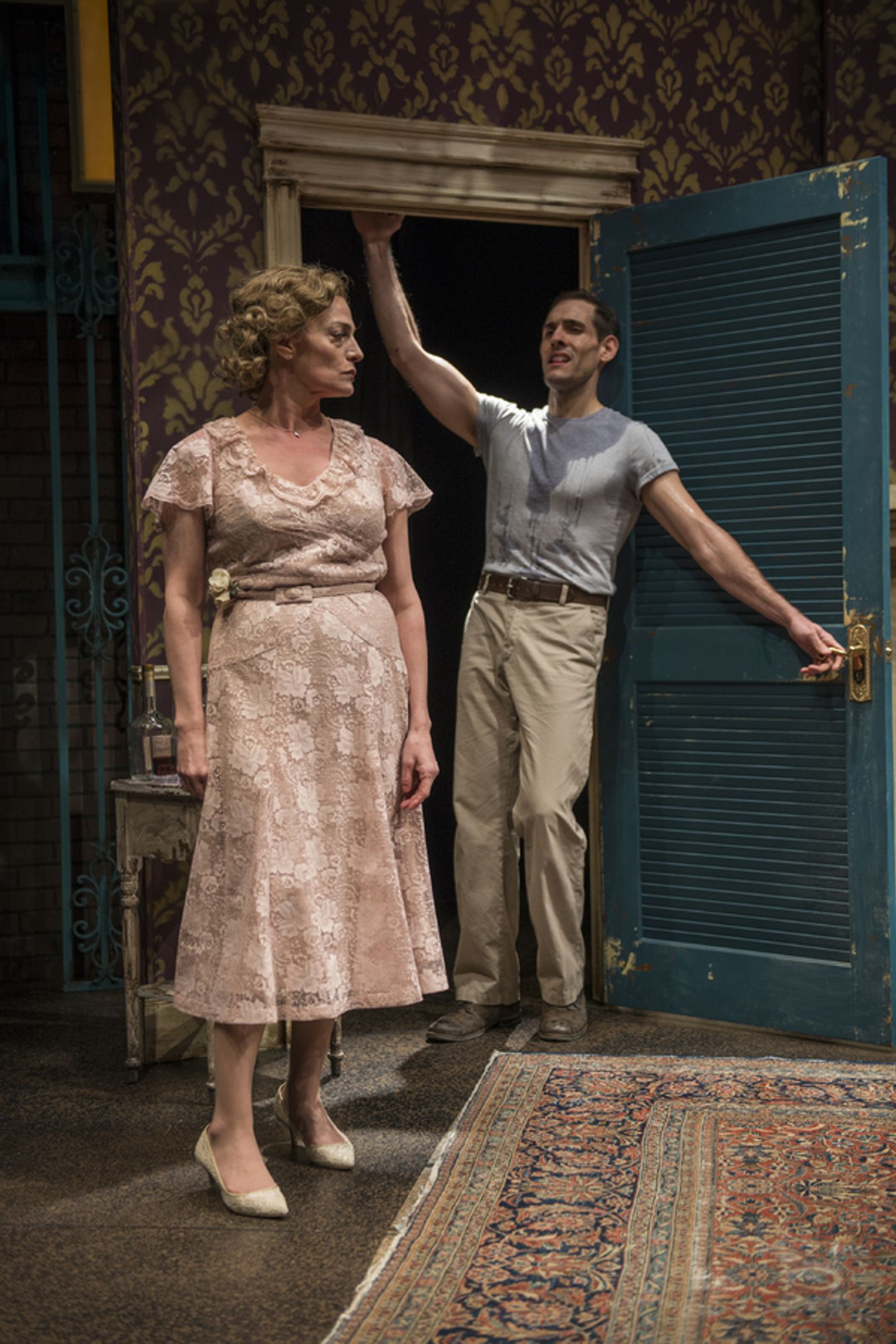 Photo Flash: First Look at DEATH OF A STREETCAR NAMED VIRGINIA WOOLF at Writers Theatre  Image