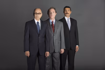 Ned Eisenberg as Menachem Begin, Richard Thomas as Jimmy Carter, and Khaled Nabawy as Photo