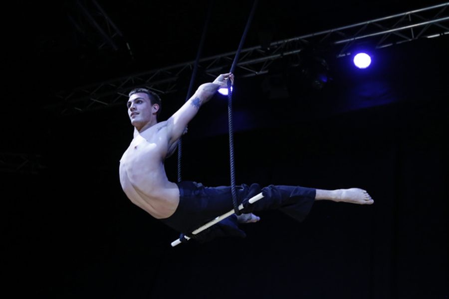 Photo Flash: First Look at Circa's CLOSER at Udderbelly Festival Image