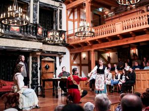 Zoe Speas, Chris Bellinger, Andrew Goldwasser, Josh Innerst, and Susie Parr @ BroadwayWorld Zoe Speas, Chris Bellinger, Andrew Goldwasser, Josh Innerst, and Susie Parr Photo