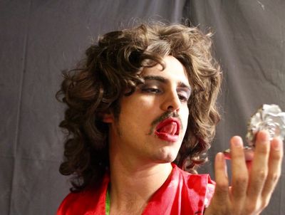 Bryan Kaplun as Buffalo Bill Photo