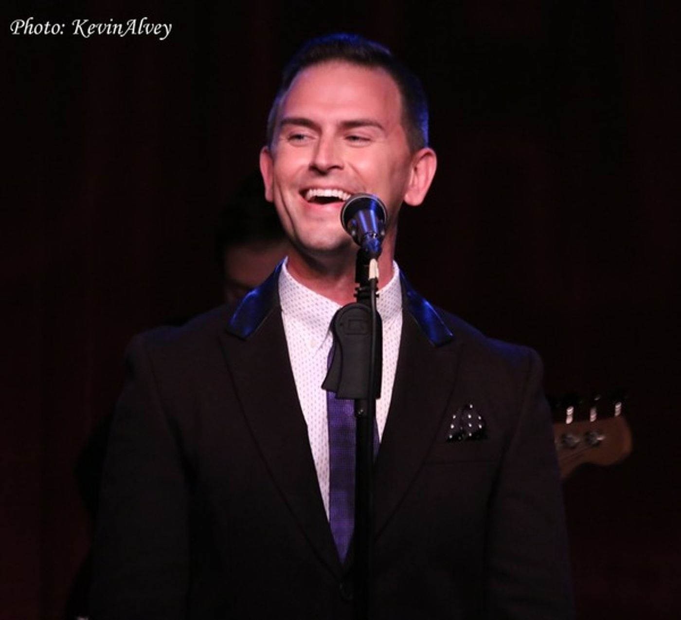 Photo Flash: Daniel Reichard Celebrates FRIENDS, ACQUAINTANCES, AND STRANGERS at Birdland  Image