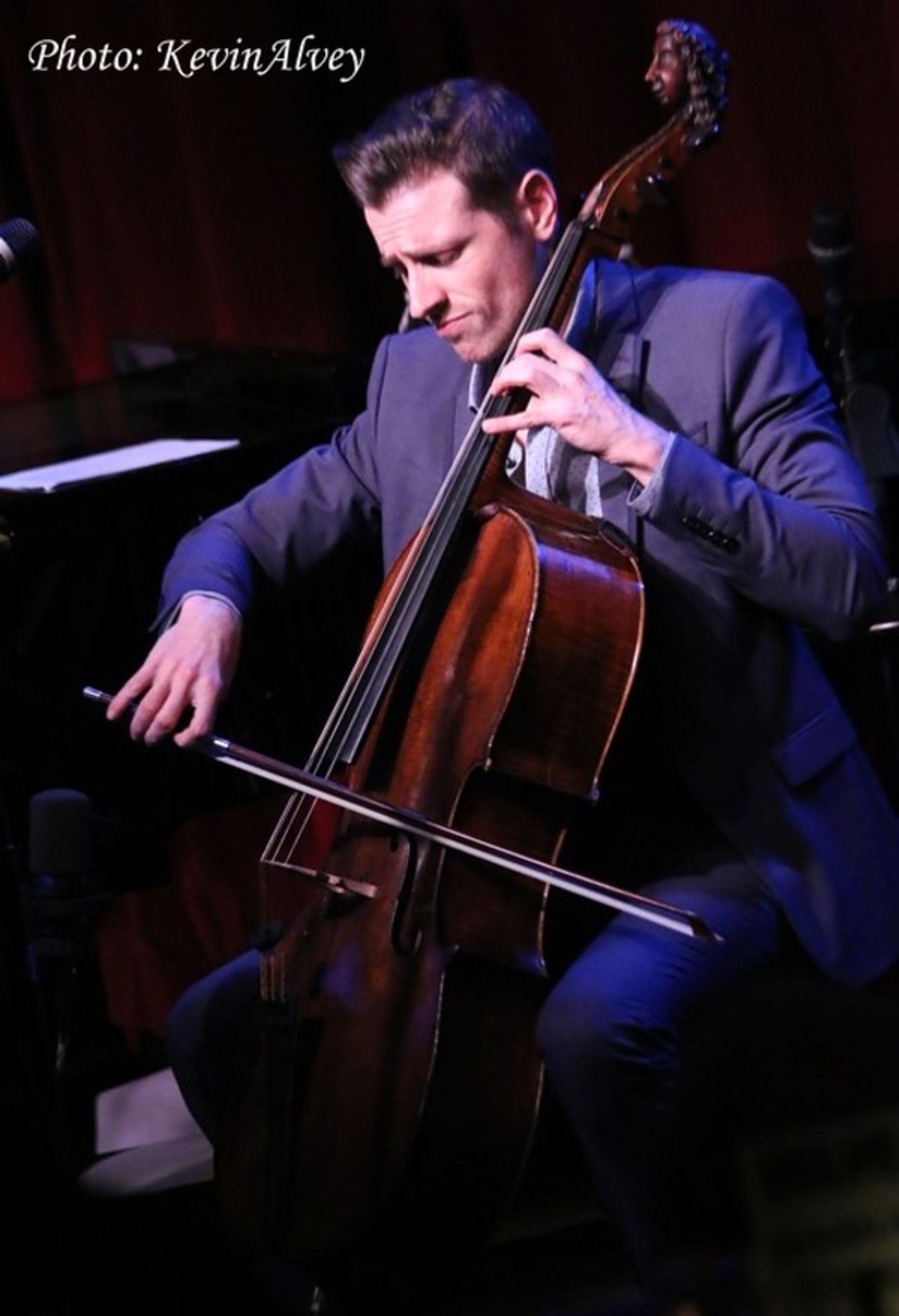 Photo Flash: Daniel Reichard Celebrates FRIENDS, ACQUAINTANCES, AND STRANGERS at Birdland  Image