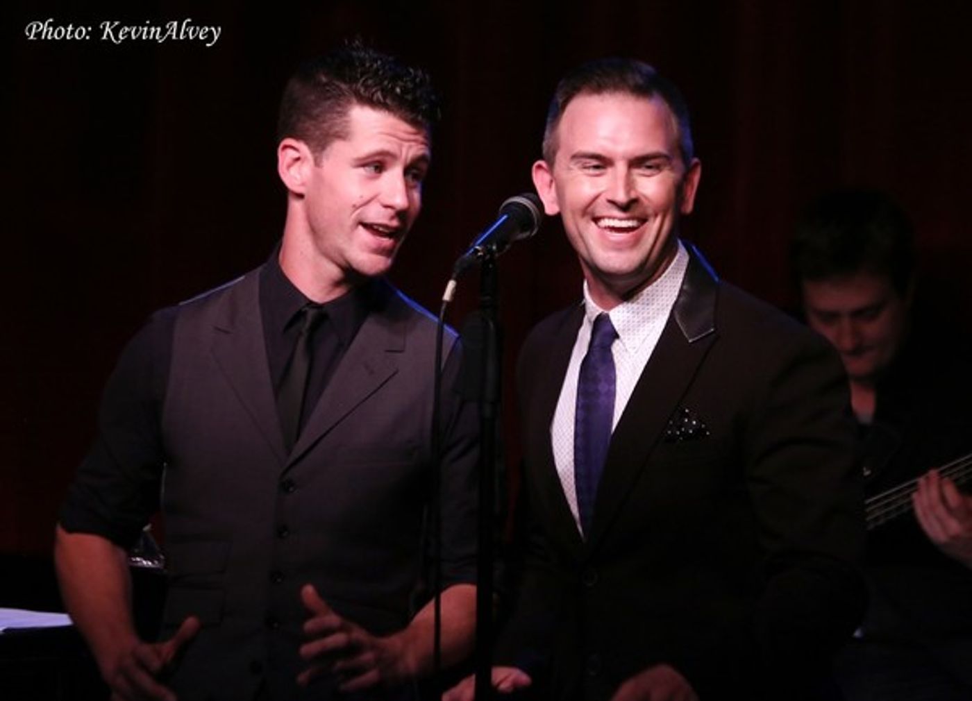 Photo Flash: Daniel Reichard Celebrates FRIENDS, ACQUAINTANCES, AND STRANGERS at Birdland  Image