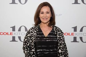 Arlene Phillips Photo