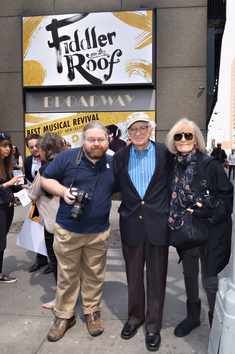 Photo Flash: 'FIDDLER' and SHE LOVES ME Casts Celebrate Sheldon Harnick with RIDE OF FAME — photo 2 of 8