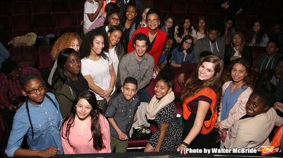  Thomas Kail greet the students Photo