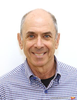 Barnet Kellman @ BroadwayWorld Barnet Kellman Photo