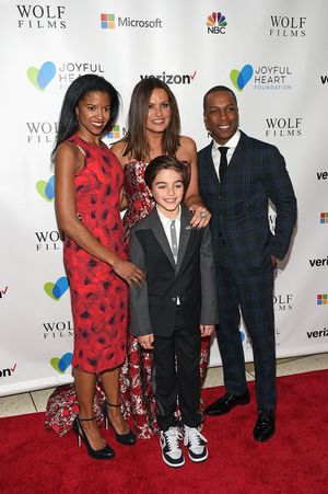 Renee Elise Goldsberry, Mariska Hargitay, August Hermann, Leslie Odom Jr. Photo