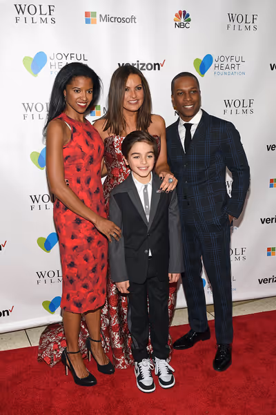 Renee Elise Goldsberry, Mariska Hargitay, August Hermann, Leslie Odom Jr. Photo
