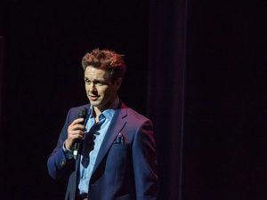 Julian Ovenden @ BroadwayWorld Julian Ovenden Photo