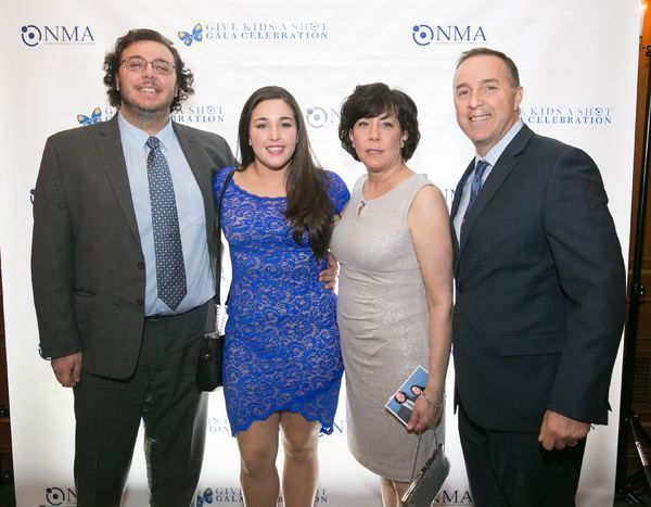 Photo Flash: NMA's 'Give Kids a Shot' Gala Honors Super Bowl MVP Deion Branch  Image