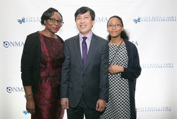 Photo Flash: NMA's 'Give Kids a Shot' Gala Honors Super Bowl MVP Deion Branch  Image