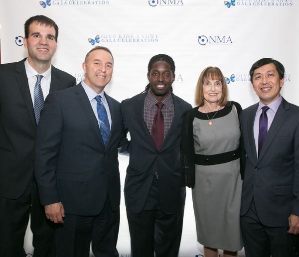 Carl Buher, Michael Laforgia, Deion Branch, Lynn Bozof and Paul Lee, MD Photo