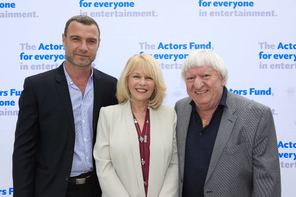 Liev Schreiber, Ilene Graff, Ben Lanzarone Photo