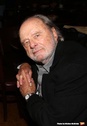 Harris Yulin  Photo