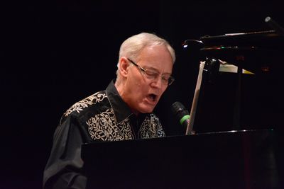 William Lewis Photo