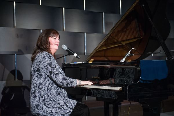 Photo Flash: Kelli O'Hara, Cady Huffman, Ann Hampton Callaway and More Raise Funds at 2016 CANY Gala  Image