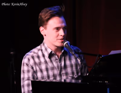 Erich Bergen Photo