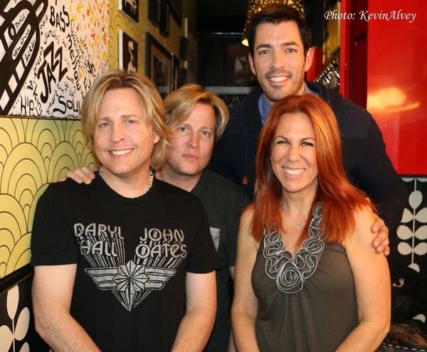 Matthew Nelson, Gunnar Nelson, Drew Scott and Victoria Shaw Photo