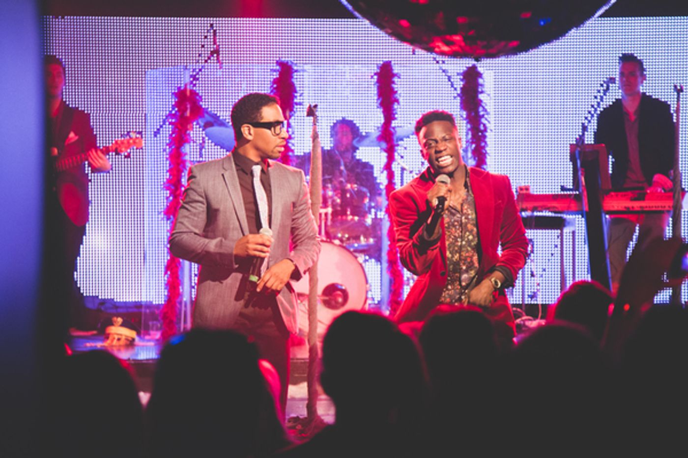 Photo Flash: Lena Hall, Robin De Jesus & More Pay Tribute to Prince at 42West  Image